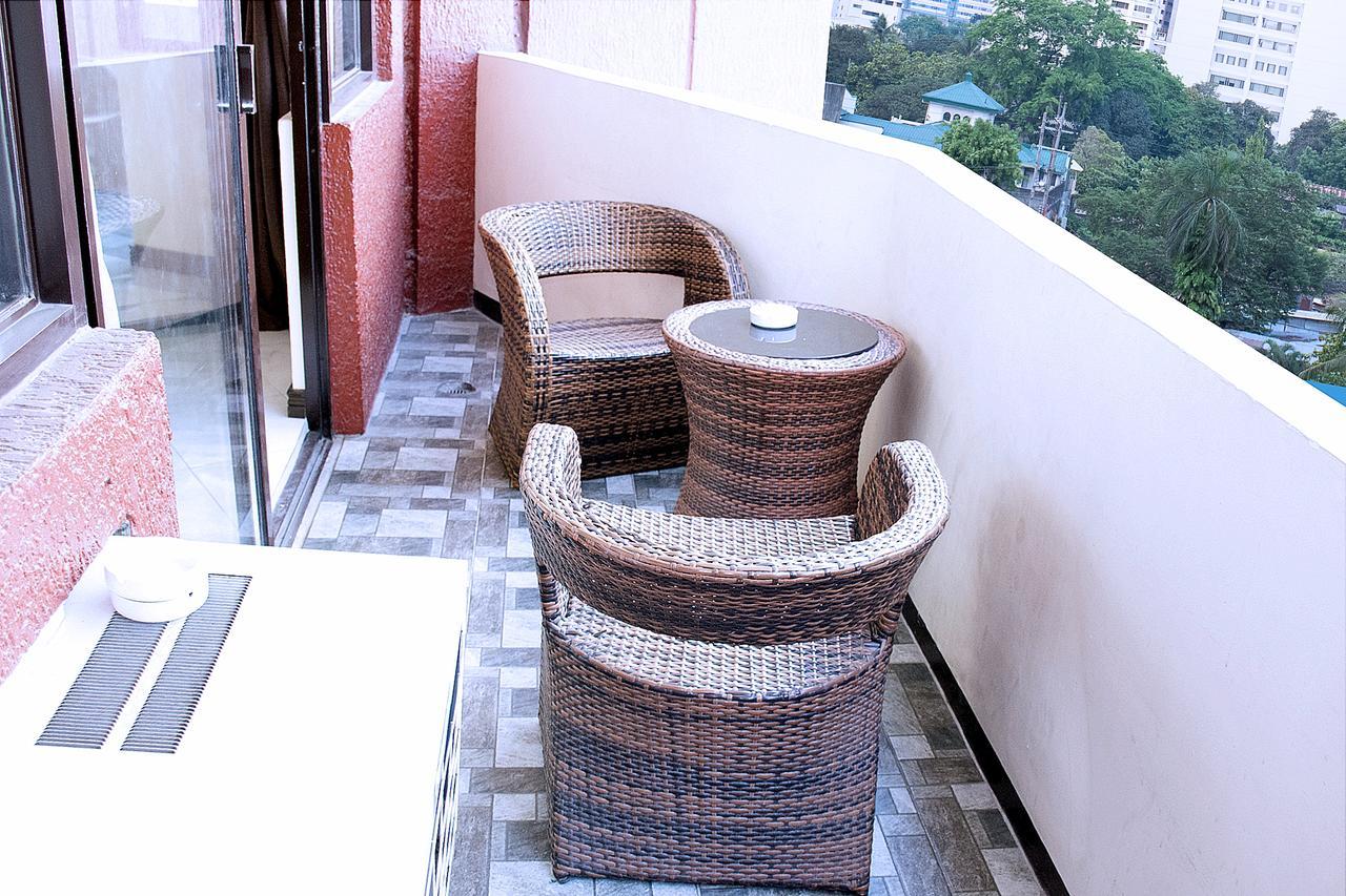 Manila Bay Serviced Apartments Extérieur photo
