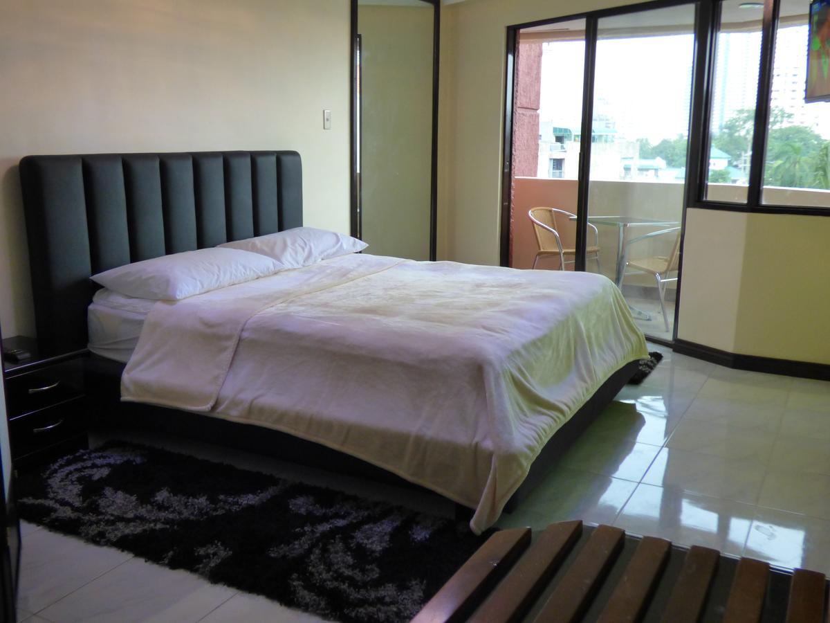 Manila Bay Serviced Apartments Extérieur photo