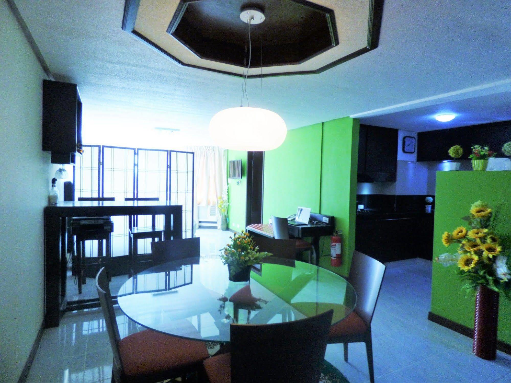 Manila Bay Serviced Apartments Extérieur photo