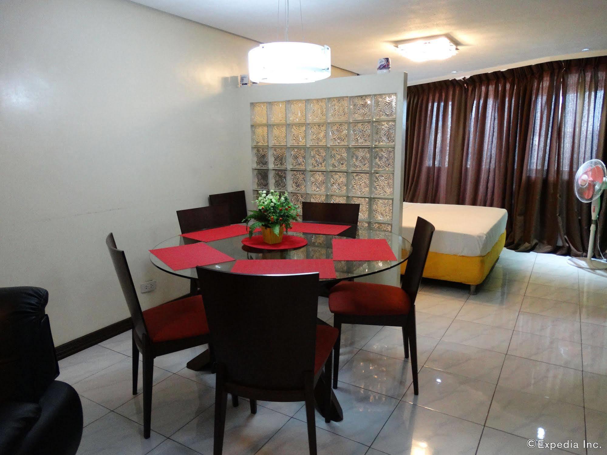 Manila Bay Serviced Apartments Extérieur photo