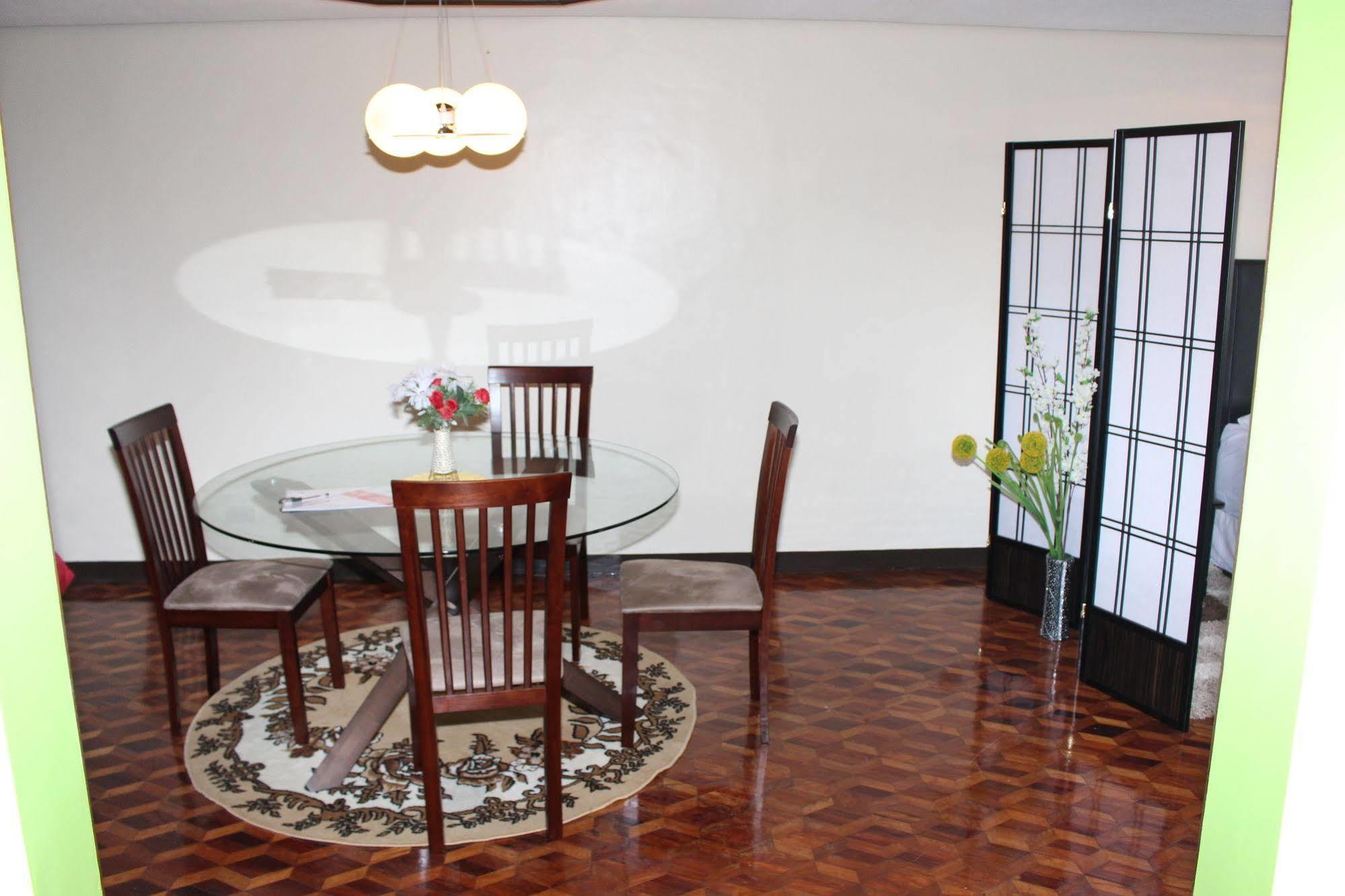 Manila Bay Serviced Apartments Extérieur photo